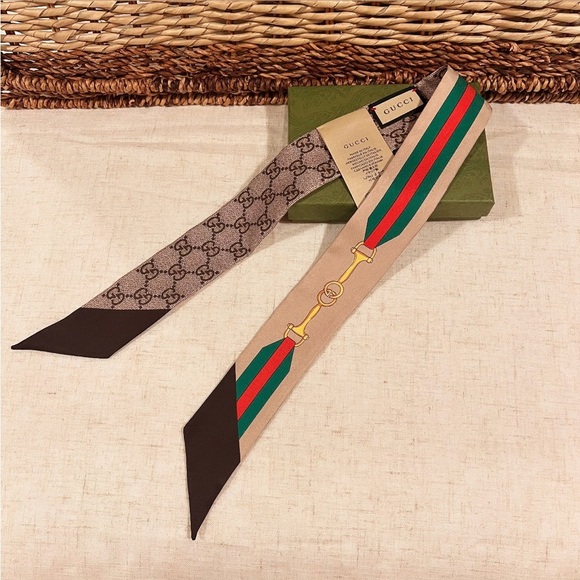 GUCCI Interlocking G Horsebit Web Print Silk Neck Bow In Brown NEW IN BOX - Picture 6 of 12